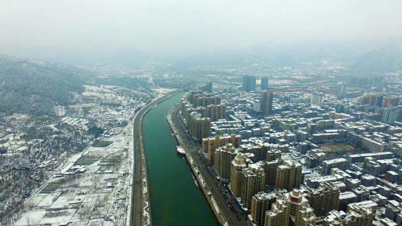 企業宣傳片公司拍攝雪景時需要注意什么